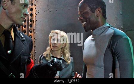 GÖTZ OTTO, Julia Dietze, CHRISTOPHER KIRBY, Iron Sky, 2012 Stockfoto