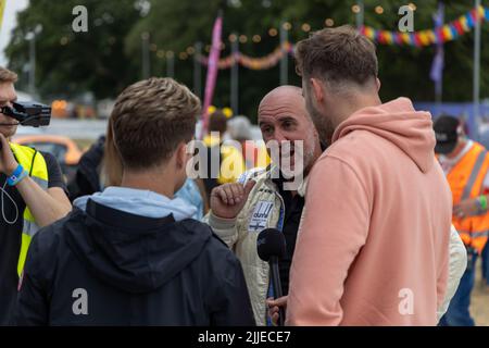 Grant Williams mit AJ Pritchard und Curtis Pritchard Stockfoto