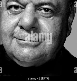 PAUL SORVINO (13. April 1939 - 25. Juli 2022) war ein amerikanischer Schauspieler, Opernsänger, Geschäftsmann, Schriftsteller und Bildhauer. Er porträtierte oft Autoritätspersonen auf beiden Seiten des Gesetzes und war bekannt für seine Rollen im Gangsterfilm 'Goodfellas' von 1990 und in der TV-Serie 'Law & Order'. DATEIFOTO: Miami, USA: Porträt des Schauspielers PAUL SORVINO (genaues Datum unbekannt) (Kreditbild: © David Jacobs/ZUMA Press) Stockfoto