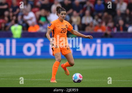 Rotherham, England, 23.. Juli 2022. Dominique Janssen aus den Niederlanden während des Spiels der UEFA Women's European Championship 2022 im New York Stadium, Rotherham. Bildnachweis sollte lauten: Jonathan Moscrop / Sportimage Stockfoto