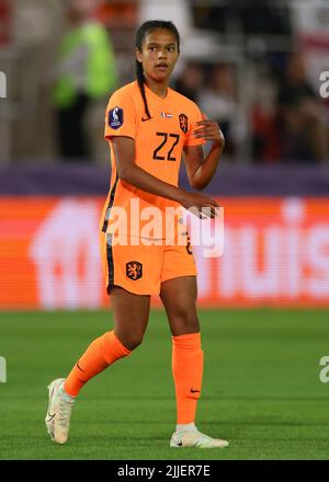 Rotherham, England, 23.. Juli 2022. Esmee Brugts aus den Niederlanden während des Spiels der UEFA Women's European Championship 2022 im New York Stadium, Rotherham. Bildnachweis sollte lauten: Jonathan Moscrop / Sportimage Stockfoto