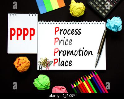 PPPP Prozess Preis Promotion Ort Symbol. Konzept Worte PPPP Prozess Preisförderung auf der Notiz auf schönen schwarzen Hintergrund. Business und PP Stockfoto
