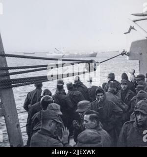 Us-Truppen Während Des Koreakrieges. Auf der Rückseite vermerkt: 'Yokahama Harbour' circa, Jan. 1952. Aus der Sammlung von Henry G. Shebley. Stockfoto