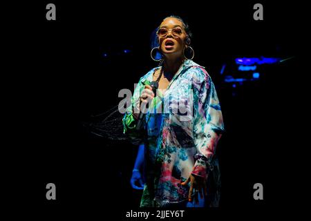 Anfiteatro del Vittoriale Italien 25. Juli 2022 H.E.R. live im Gardone Riviera Brescia © Andrea Ripamonti / Alamy Stockfoto