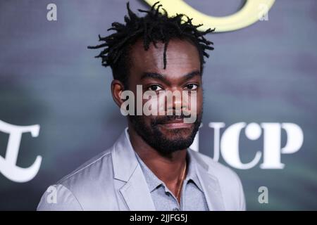 Hollywood, Usa. 25.. Juli 2022. HOLLYWOOD, LOS ANGELES, KALIFORNIEN, USA - 25. JULI: Der amerikanische Schauspieler William Jackson Harper kommt bei der Premiere von Los Angeles für die Originalserie „The Resort“ von Pfacock, UCP und Entertainment Weekly, die am 25. Juli 2022 im Hollywood Roosevelt Hotel in Hollywood, Los Angeles, Kalifornien, USA, stattfand. (Foto von Xavier Collin/Image Press Agency) Quelle: Image Press Agency/Alamy Live News Stockfoto