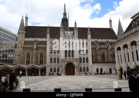 LONDON, GROSSBRITANNIEN - 23. MAI 2014: Guildhall ist ein Gebäude in der City of London, seit vielen Jahren die ehemalige Residenz des Oberbürgermeisters. Stockfoto