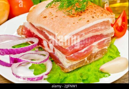 Saftig appetitliches Stück Schweinebauch. Salo mit Fleischschicht. Stockfoto