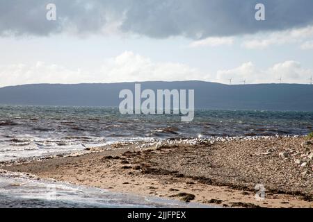 Drumadoon Bay mit Blick auf den Kilbrannan Sound am Balckwaterfoot auf der Isle of Arran North Ayrshire Schottland Stockfoto