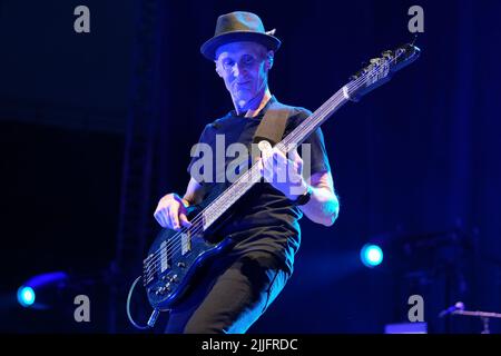 Verona, Italien. 25.. Juli 2022. John Pierce während DER TOTO-Dogz of Oz Tour, Musikkonzert in Verona, Italien, Juli 25 2022 Quelle: Independent Photo Agency/Alamy Live News Stockfoto