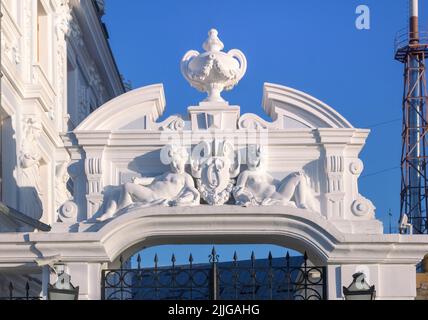 Nischni Nowgorod, Russland - 06. Juni 2017: Herrenhaus des Kaufmanns Rukawischnikow am Werchne-Wolschskaja-Ufer Stockfoto