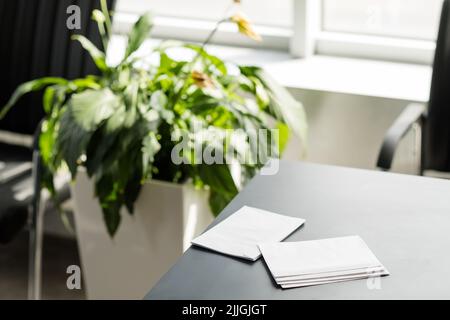 Office Manager Workplace leere Einladungsschreiben Stockfoto