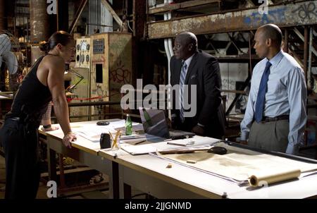 JASON MOMOA, ADEWALE AKINNUOYE-AGBAJE, MARCUS LYLE BROWN, KUGEL BIS ZUM KOPF, 2012 Stockfoto