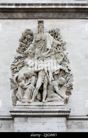 Skulptur auf dem Triumphbogen, Paris - La Paix de 1815 von Antoine Etex erinnert an den Vertrag von Paris, der in diesem Jahr geschlossen wurde. Stockfoto