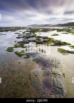 East Quantoxhead Beach am Rande der Quantock Hills entlang des Bristol Channel, Somerset, England. Stockfoto