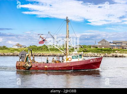 Fischerboot, Akt I kommt in Montauk ins Dock Stockfoto