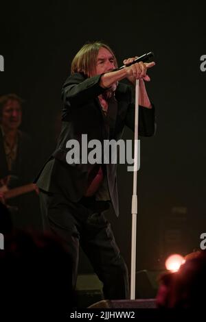 Teatro Real, Madrid, Spanien. 26.. Juli 2022. Universal Music Festival 2022, Iggy Pop Live-Performance. Kredit: EnriquePSans/Alamy Live Nachrichten Stockfoto