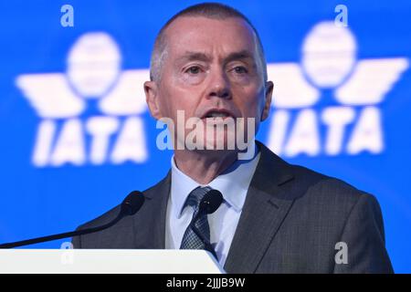 Willie Walsh, IATAs-Generaldirektorin, stellt auf der IATA Annual Meeting 78. (IATA AGM 2022), die am 20. Juni 2022 in Doha, Katar, eröffnet wird, Prognosen der Luftfahrtbranche vor. Quelle: Tadayuki YOSHIKAWA/Aviation Wire/AFLO/Alamy Live News Stockfoto