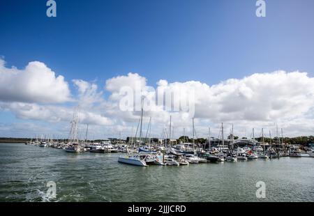 Die Great Sandy Straits Marina liegt am Hafen von Urangan in Hervey Bay, Queensland, Australien Stockfoto