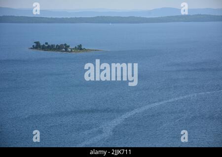 Blick von oben auf den Lake Huron auf der MANITOULIN Island Stockfoto