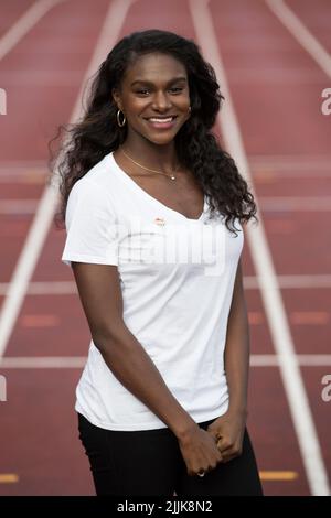 Das Foto vom 24-10-2017 von Dina Asher-Smith, die sich aufgrund einer „leichten Hamstring-Belastung“ aus den Commonwealth Games 2022 in Birmingham zurückgezogen hat, hat sie in ihren sozialen Medien angekündigt. Ausgabedatum: Mittwoch, 27. Juli 2022. Stockfoto