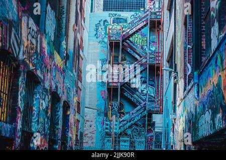 Die Kunstszene der Straßenlandschaft von Melbournes weltberühmter Straße Stockfoto