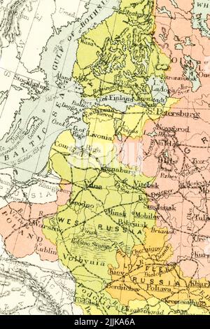 c.1895 vorsowjetische Atlaskarte baltischer Staaten: Estland, Lettland (Livland), Litauen (Kurland, Kurland) an der Grenze zu Russland + Königsberg, Polen, Weißrussland Stockfoto