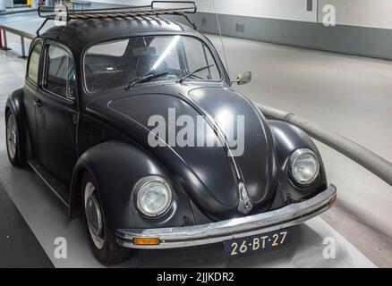 Geparkte Volkswagen 111011 Beetle Kever alten Timer Auto ohne andere Autos oder Personen in der Aufnahme. Stockfoto