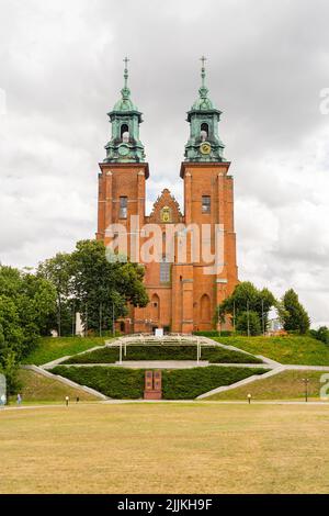 Die Kathedrale von Gniezno, eines der größten und wertvollsten Denkmäler in Polen Stockfoto