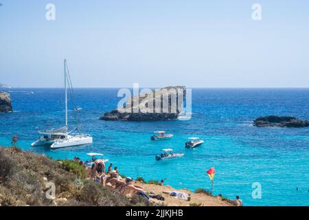Eine Nahaufnahme der Blauen Lagune auf der Insel Comino, Malta Stockfoto