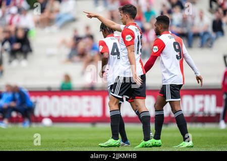 Rotterdam - Cole Bassett von Feyenoord feiert den 4-0. Im Spiel zwischen Feyenoord und NAC Breda am 27. Juli 2022 in Nieuw Varkenoord in Rotterdam, Niederlande. (Box-to-Box-Bilder/Yannick Verhoeven) Stockfoto