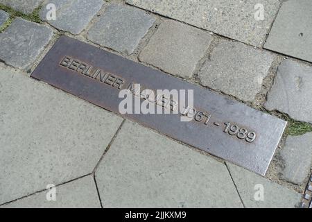 Berlin, Gedenkstätte für die Maueröffnung an der Bornholmer Straße, Bösebrücke // Gedenkstätte zur Öffnung der Berliner Mauer Stockfoto