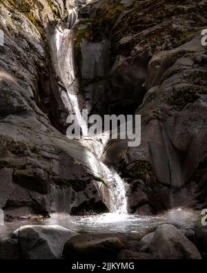 Eine faszinierende Landschaft mit Wilkies Pools, Mount Egmont, Neuseeland Stockfoto