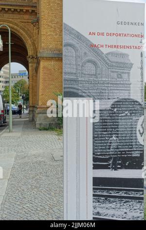 Berlin, Rest des Anhalters Bahnhof, Gedenkstätte an die Deportationen von Juden Stockfoto