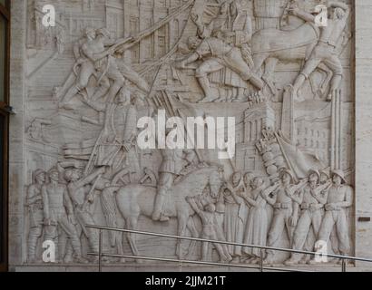 Rom, EUR-Viertel, Palazzo degli Uffici, Relief la storia di roma attraverso le opere edilizie, 1939 // Rom, EUR (Esposizione Universale di Roma), Pal Stockfoto