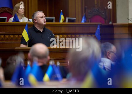 Kiew, Ukraine. 27.. Juli 2022. Der ukrainische Generalbundesanwalt Andriy Kostin spricht bei seiner Nominierungsabstimmung am 27. Juli 2022 in Kiew, Ukraine, an die Werchowna Rada oder das ukrainische parlament. Kredit: Ukrainisches Presidential Press Office/Ukraine Presidency/Alamy Live News Stockfoto