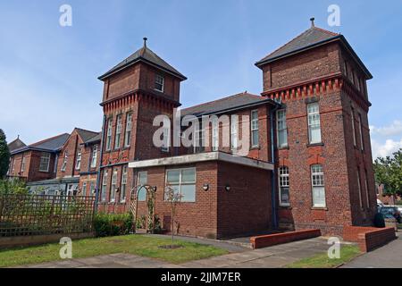 Originalteil des Warrington NHS Hospital, Lovely Lane, Warrington, Cheshire, England, Großbritannien, WA5 1QG - Warrington and Halton Hospitals NHS Trust Stockfoto