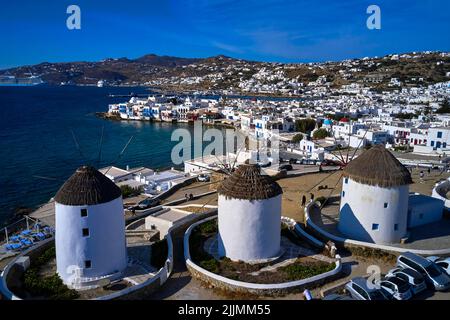 Griechenland, Kykladen, Mykonos-Insel, Chora, Mykonos-Stadt, Mykonos-Stadt, fünf Windmühlen (Kato Mili) und Little Venise Stockfoto