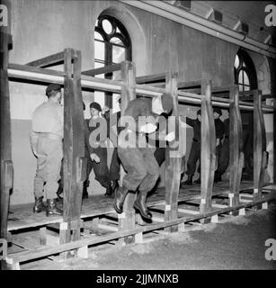 Die Fallschirmjägerschule in Karlsborg 1950s. Stockfoto