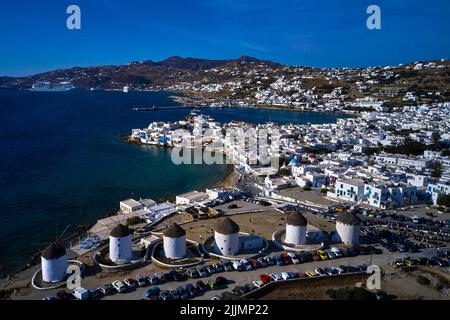 Griechenland, Kykladen, Mykonos-Insel, Chora, Mykonos-Stadt, Mykonos-Stadt, fünf Windmühlen (Kato Mili) und Little Venise Stockfoto