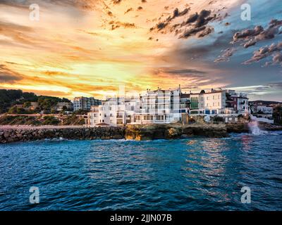 Roc de Sant Gaieta, Küstenstadt der Provinz Tarragona Stockfoto