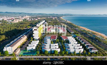 15. Juli 2022: Sonnenaufgang im Zentrum der Stadt Tuy Hoa, Provinz Phu Yen, Vietnam Stockfoto