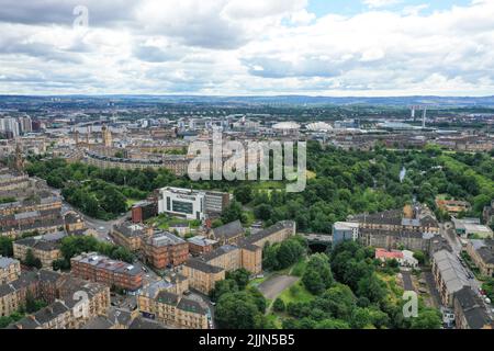 Luftdrohne blick auf das West End von Glasgow Stockfoto