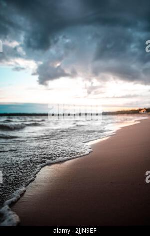 Ein schöner Blick auf den Yyteri Strand, in Pori, Finnland bei Sonnenuntergang Stockfoto