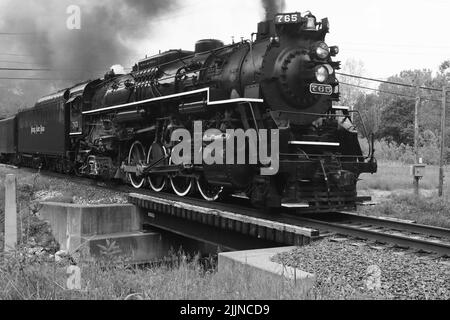 Nickel Plate Road Nr. 765 ist ein 2-8-4 "Berkshire' Typ Dampflokomotive für die Nickel Plate Road 1944 gebaut von der Lima Locomotive Works in Lima, O Stockfoto