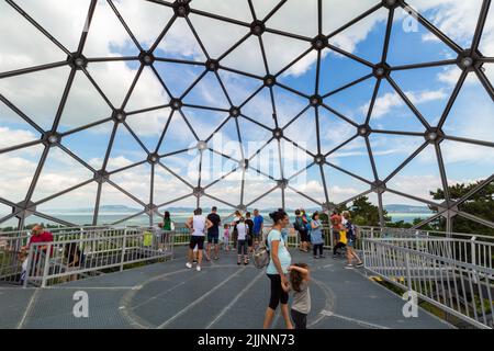 Gombkilato (Kugelbeobachtungspunkt) auf Vardomb, Abenteuerpark, Balatonboglar, Balaton, Ungarn Stockfoto