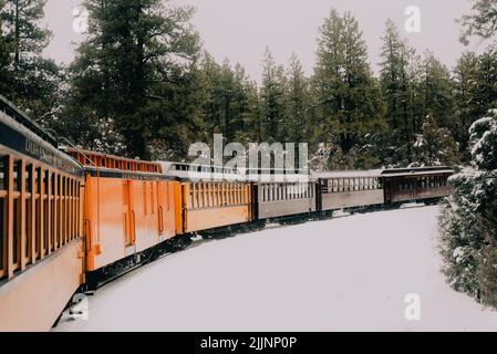 Ein schöner Blick auf Durango und Silverton Schmalspurbahn an einem Wintertag Stockfoto