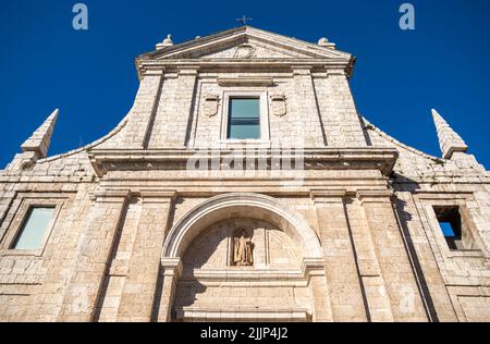 Eine Aufnahme der gotischen Fassade der Iglesia de San Pablo, Valladolid, Spanien Stockfoto