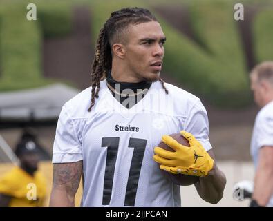 Latrobe, Usa. 27.. Juli 2022. Pittsburgh Steelers Wide Receiver Chase Claypool (11) am ersten Tag des Trainingslagers am Saint Vincent College in Latrobe Pennsylvania am Mittwoch, den 27. Juli 2022 Foto von Archie Corpenter/UPI Quelle: UPI/Alamy Live News Stockfoto