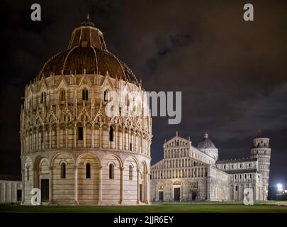 Das Baptisterium des Hl. Johannes in Pisa, ein römisch-katholisches Kirchengebäude in Pisa, Italien. Stockfoto