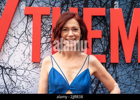 New York, NY - 27. Juli 2022: Carrie Preston im Kleid von Sachin & Babi nimmt an der New Yorker Premiere des Films they/them im Studio 525 Teil Stockfoto